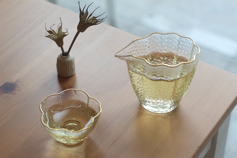 金邊手工玻璃花瓣茶杯 (兩入) - 茶壺/茶杯/茶具 - 玻璃 透明