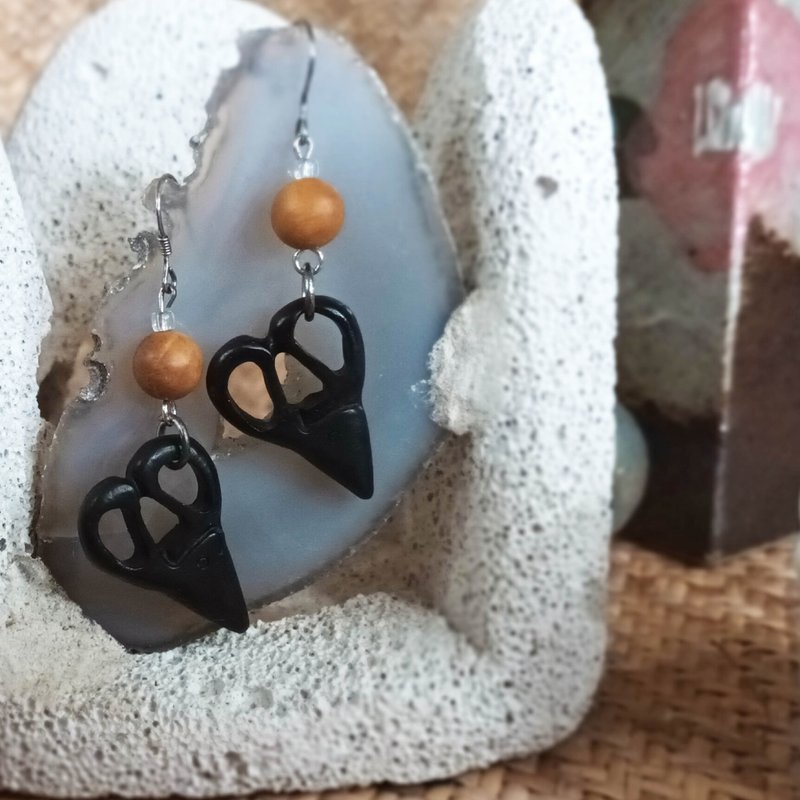 香味黑檀木剪刀木刻925純銀鍍白金耳針耳環連禮盒 - 耳環/耳夾/耳骨夾 - 木頭 黑色