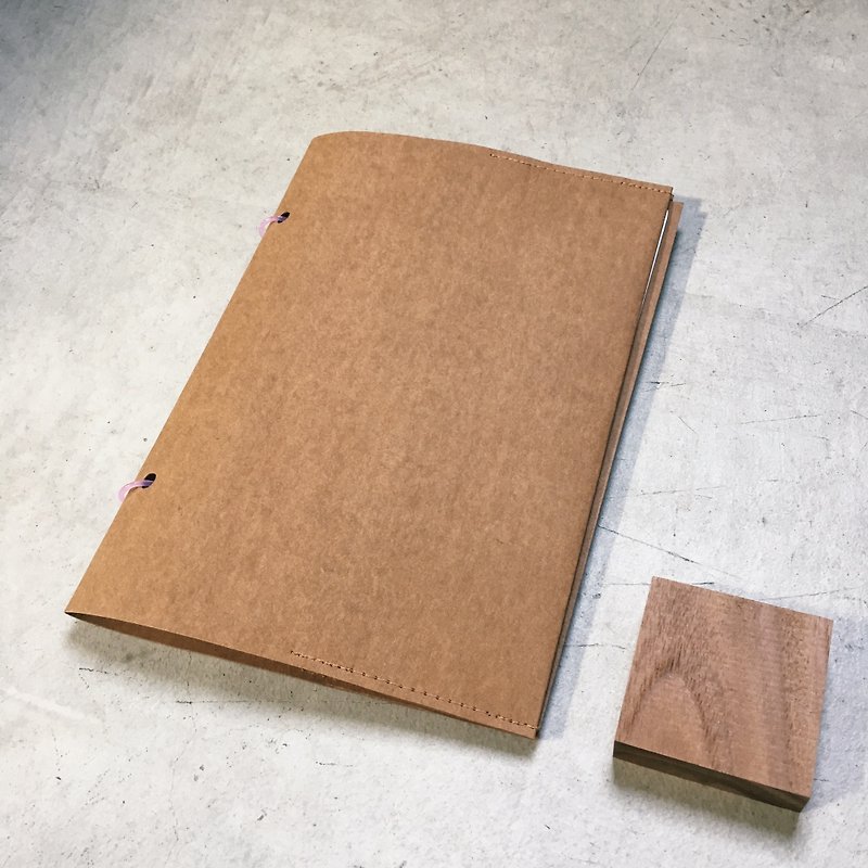 A5 loose-leaf book jacket-Washed kraft paper-Knockout / animal pattern embroidery - สมุดบันทึก/สมุดปฏิทิน - กระดาษ สีนำ้ตาล
