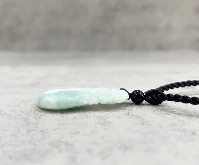 如意翡翠ペンダント白ホワイト緑ミャンマー翡翠 A グレード