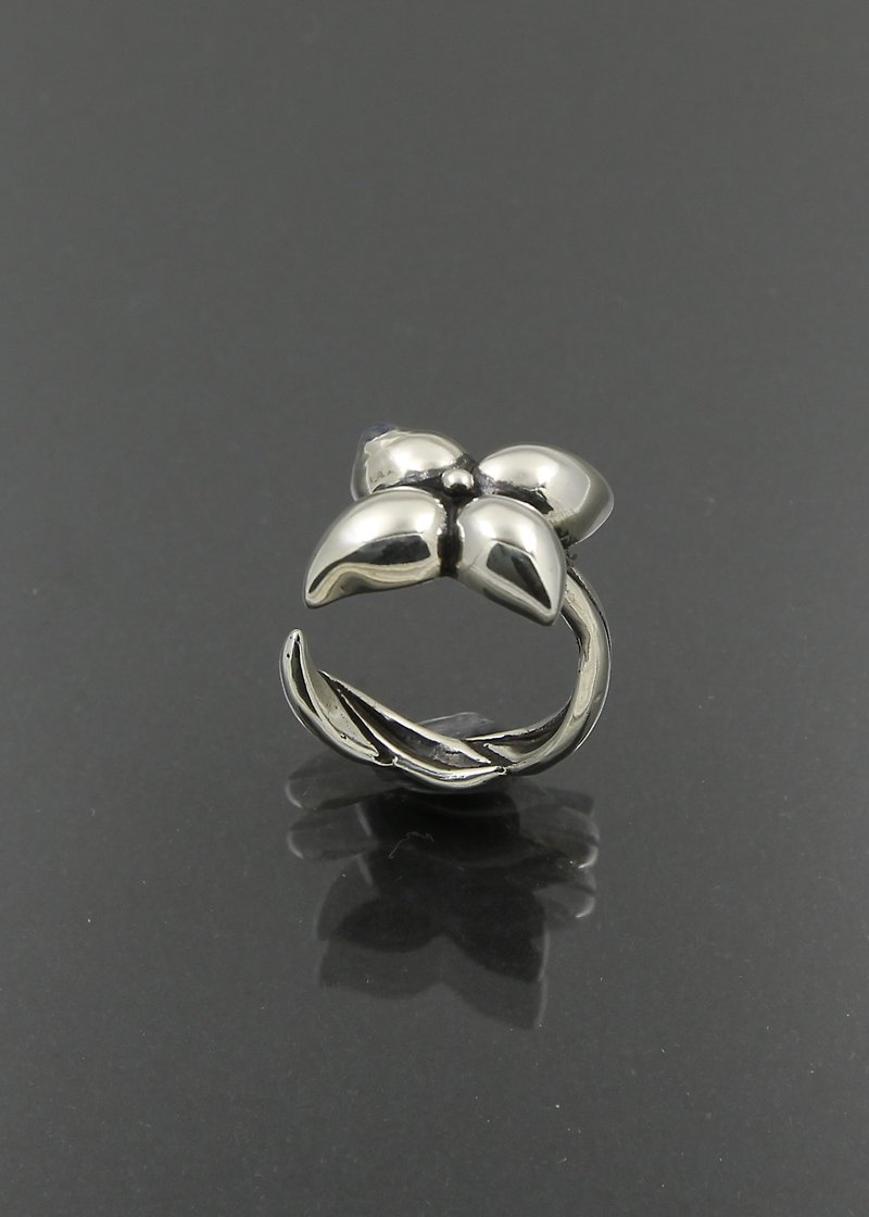 - Lucky Flower - Ring Ring - General Rings - Other Metals Silver