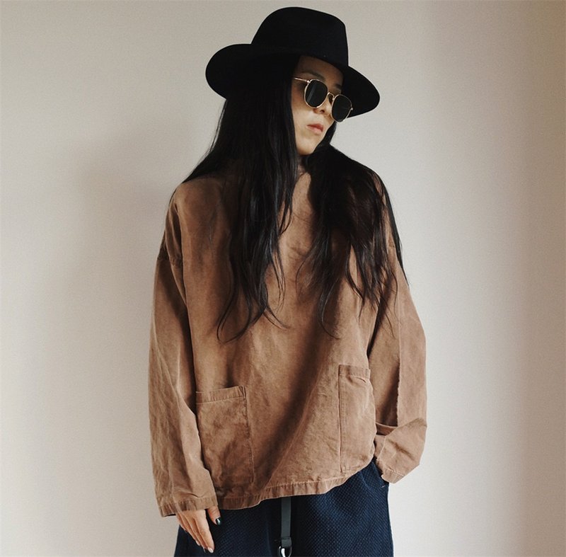Dioscorea Brown Linen Plant Dyed Fisherman Smock Fisherman Smock Long Sleeve T - เสื้อผู้หญิง - ผ้าฝ้าย/ผ้าลินิน สีนำ้ตาล