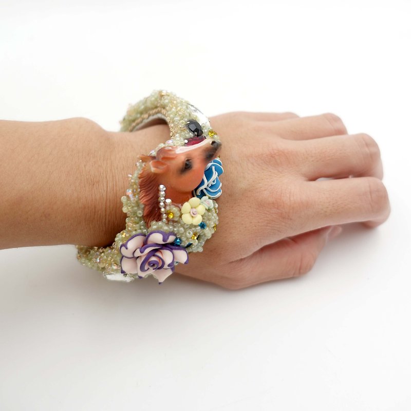 立體啡色馬頭花朵寶石珠子水晶裝飾手鐲手扼 藝術性作品只有一件 - 手鍊/手環 - 塑膠 多色
