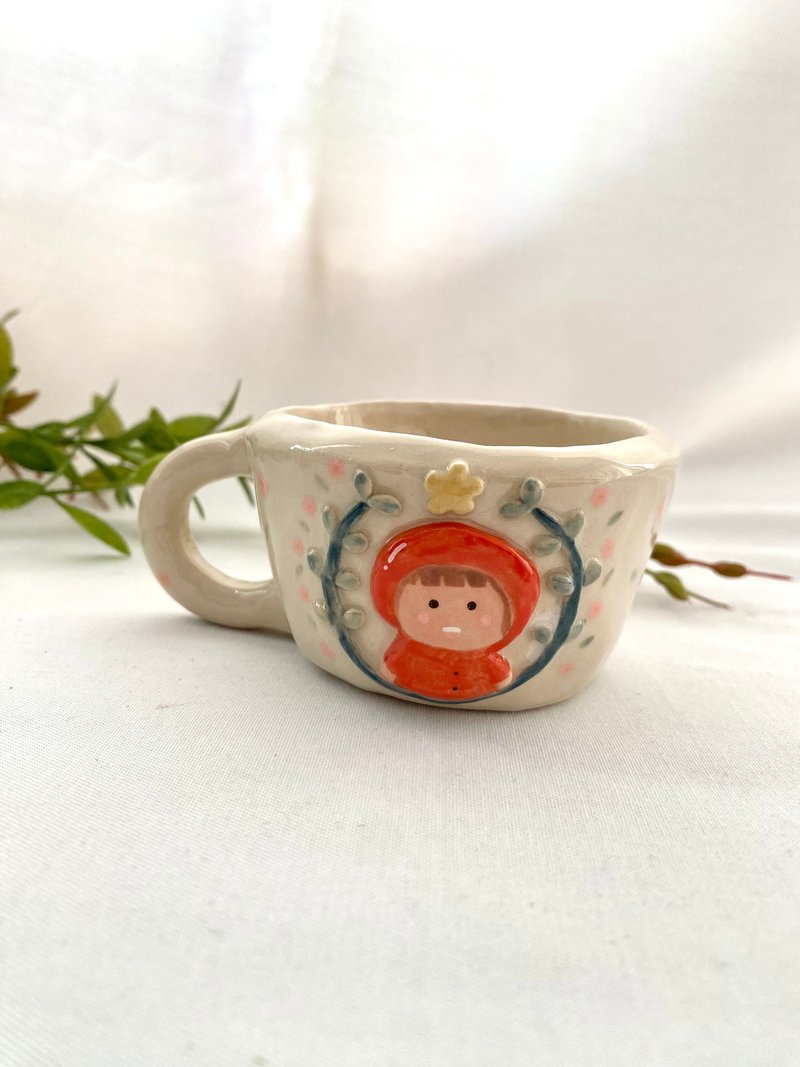 Little Red hood mug - 其他杯子 - 陶 白色