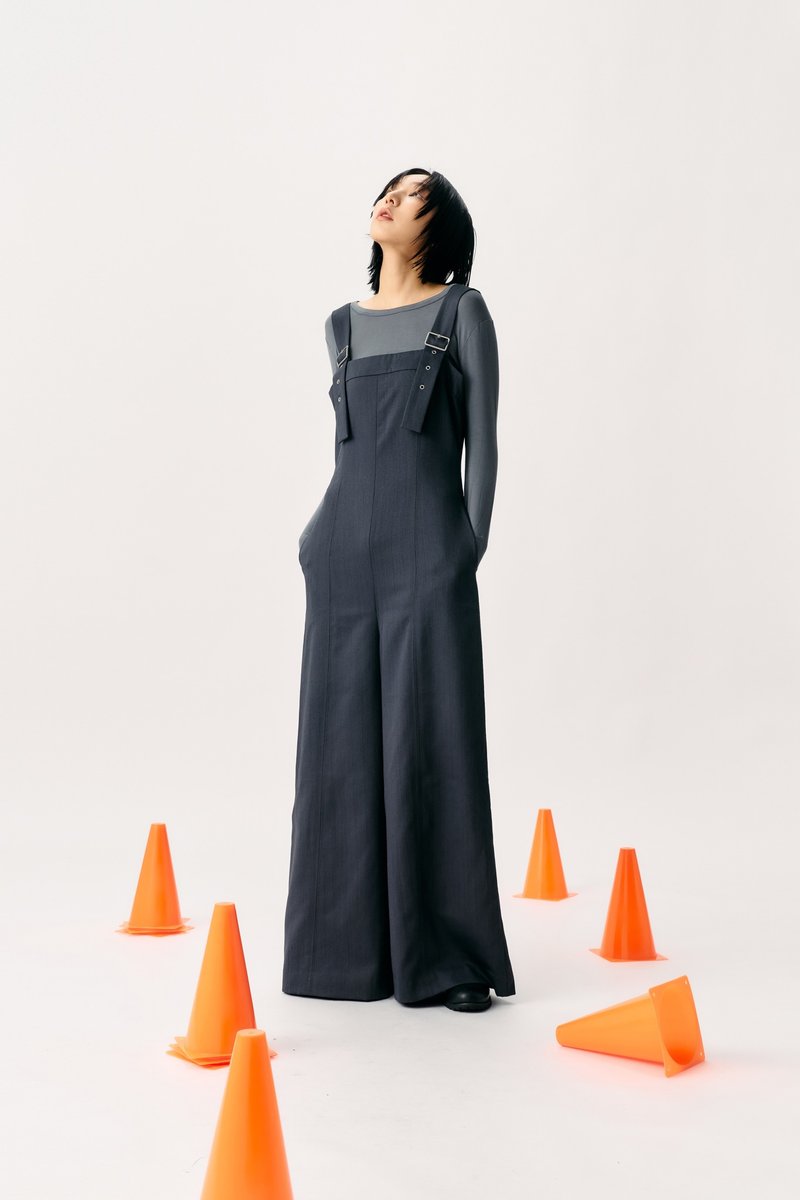 Suit wide tube overalls gray jumpsuit - จัมพ์สูท - ผ้าฝ้าย/ผ้าลินิน สีเทา