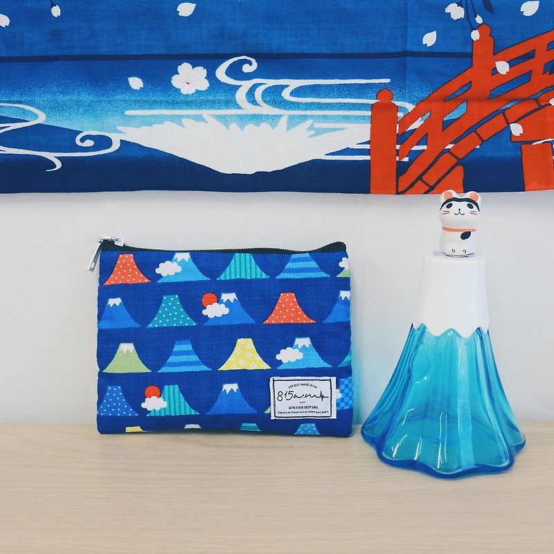 Dark blue color color Fuji mountain pencil case / cosmetic bag | 815a.m - กระเป๋าเครื่องสำอาง - ผ้าฝ้าย/ผ้าลินิน 