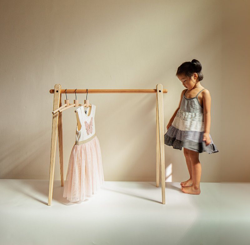 小白鷺 75公分高 幼兒衣架 ,  讓小寶貝開心學習整理衣物 - 兒童家具 - 木頭 