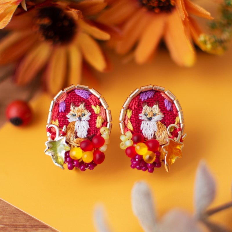 Autumn forest / fox and yellow leaves embroidery earrings / Clip-On embroidery accessories - Earrings & Clip-ons - Thread Red