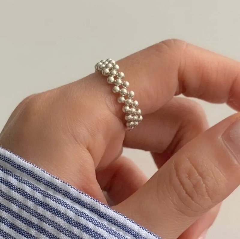 (92.5 Silver) 純銀絎縫小銀球3層戒指 - 戒指 - 銀 銀色