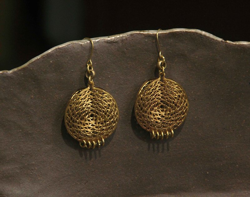 Double piece wave mesh round earrings - Earrings & Clip-ons - Copper & Brass Gold