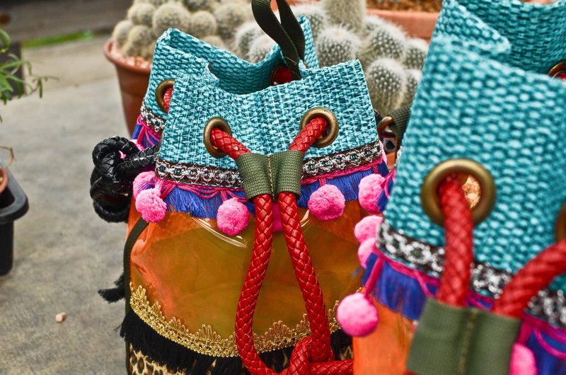 'BUCKET' **MINI** Drawstring Beach Bucket Bag in Masai Orange - 手提包/手提袋 - 防水材質 橘色