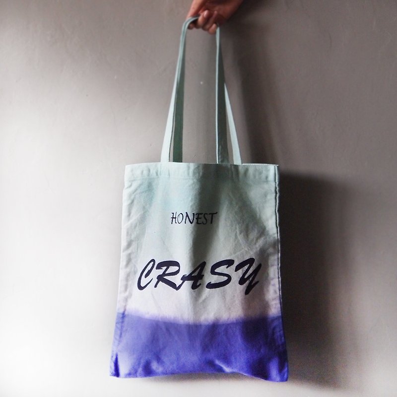 CRASY Purple x Blue Green - Canvas Hand Dye Tote Bag Back - กระเป๋าแมสเซนเจอร์ - ผ้าฝ้าย/ผ้าลินิน สีม่วง
