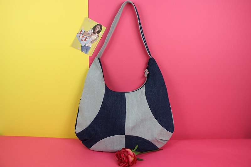 Love of Variety Denim Shoulder Bag - กระเป๋าแมสเซนเจอร์ - ผ้าฝ้าย/ผ้าลินิน 