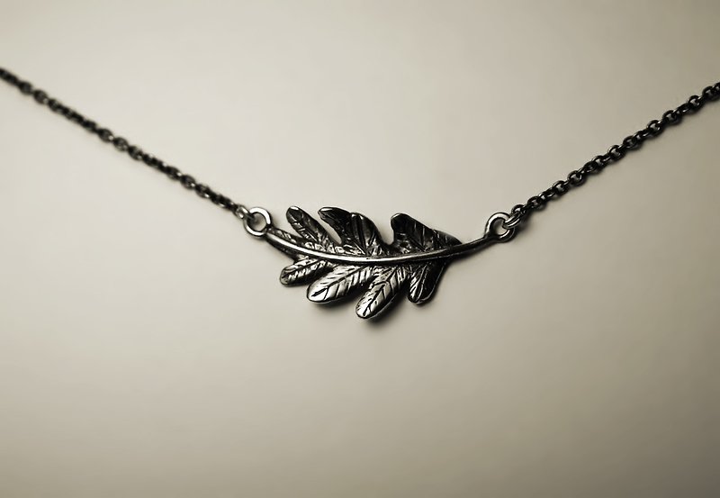 "Heng Ye leaf necklace" - Necklaces - Other Metals Silver