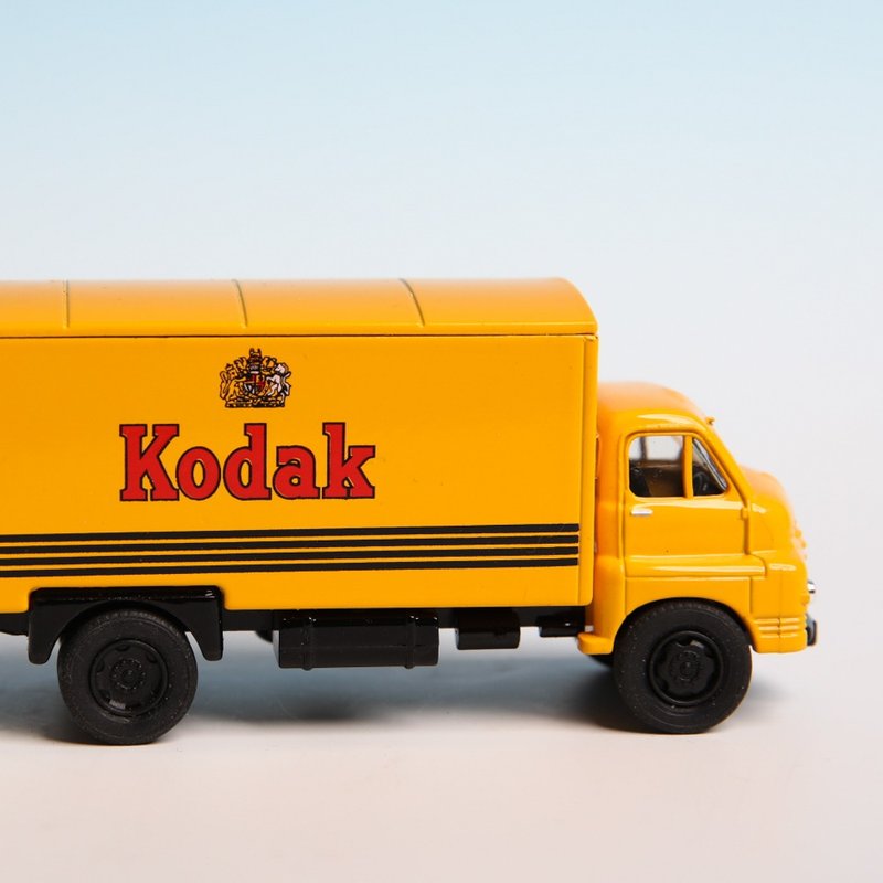 桑惠商號 英國製 KODAK柯達 1950s 鐵殼小汽車 古董玩具車 - 擺飾/家飾品 - 其他金屬 黃色