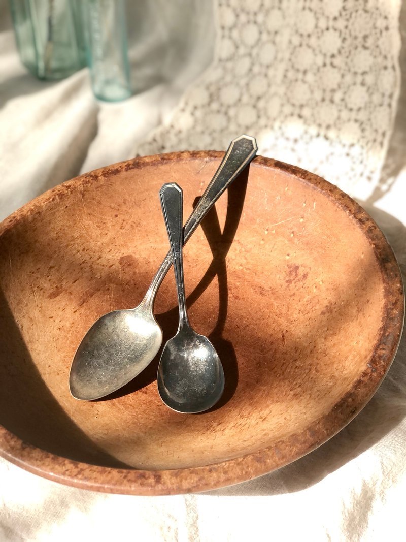 Antique 1923 vintage year U.S. Silver plated spoons two groups - ช้อนส้อม - เงิน 