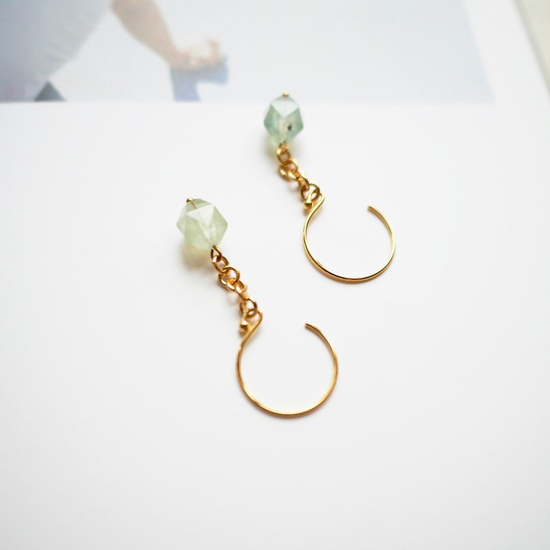 【SummerVibes】黃銅鍍金耳環 - 耳環/耳夾 - 珍珠 綠色
