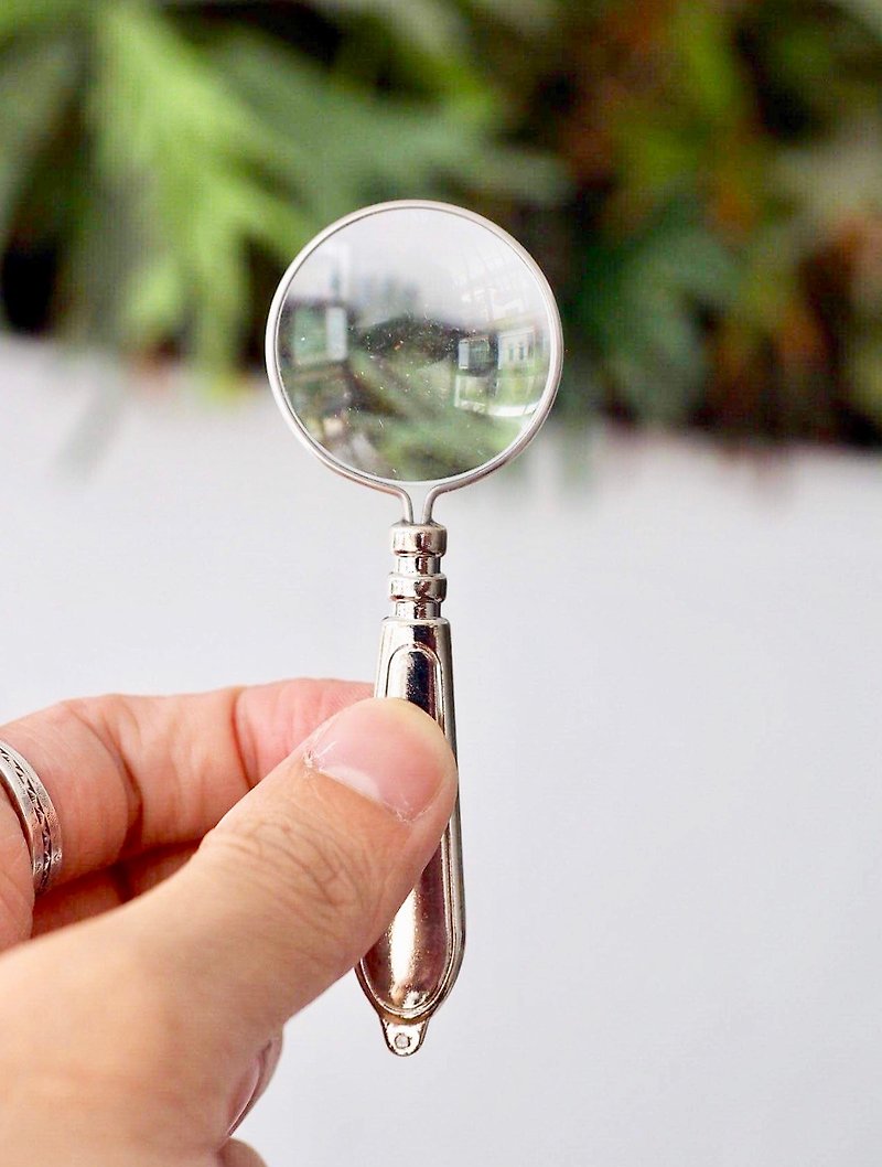 British antique silver plated mini handheld magnifying glass B - Items for Display - Silver 