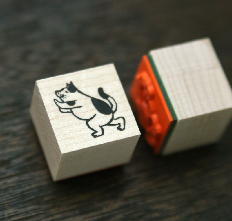 A cat pushing a stamp - ตราปั๊ม/สแตมป์/หมึก - ไม้ สีกากี