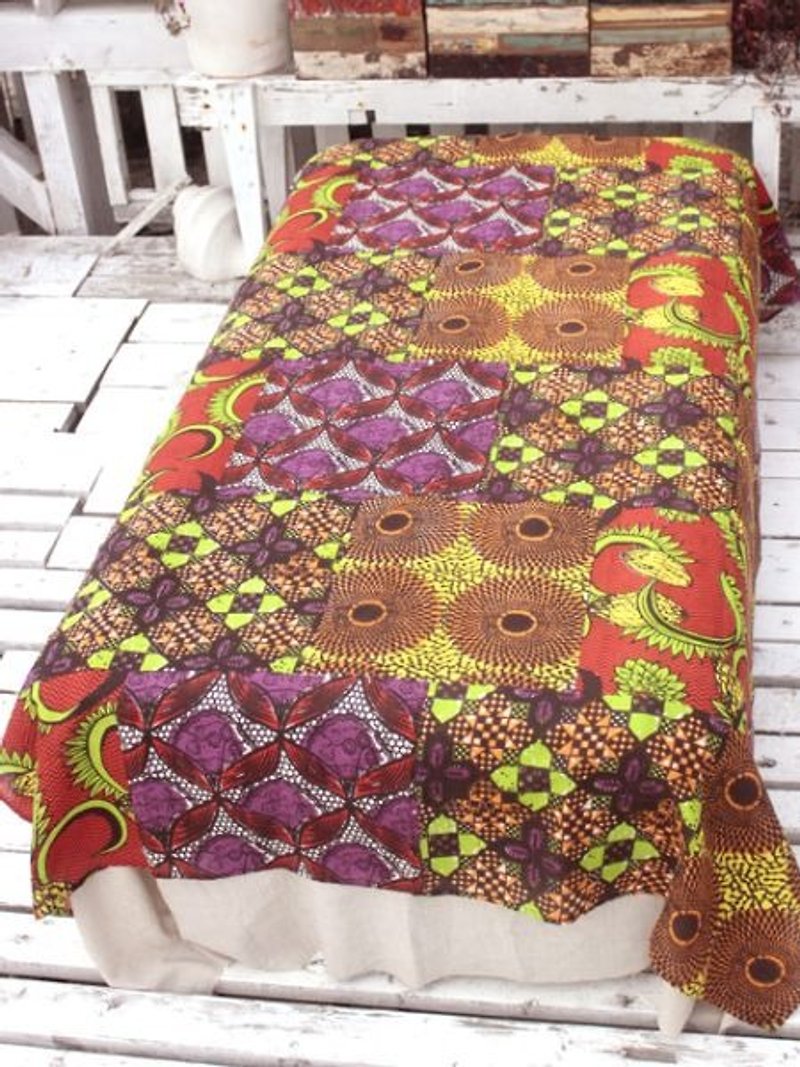 Pre-ordered African totem cloth - ของวางตกแต่ง - กระดาษ หลากหลายสี