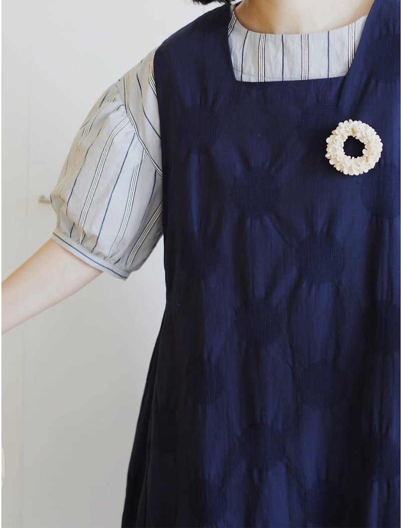 Shuiyu polka-dot jacquard square collar vest skirt Japanese waistcoat dress - ชุดเดรส - ผ้าฝ้าย/ผ้าลินิน สีน้ำเงิน