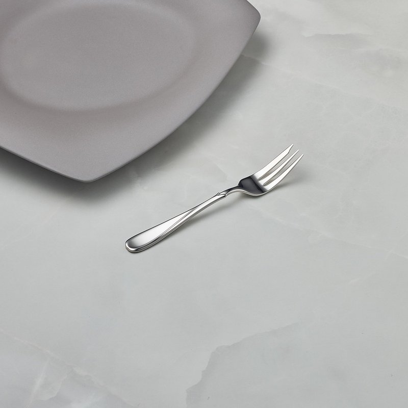日本山崎金屬 - FLORA系列 - 不鏽鋼點心叉 (137mm) - 刀叉/湯匙/餐具組 - 其他金屬 銀色
