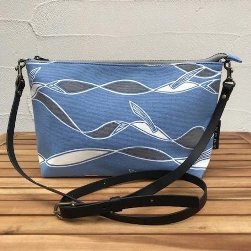 ミニショルダー　水を得た魚　Swim!　ブルーベース - 側背包/斜背包 - 棉．麻 藍色