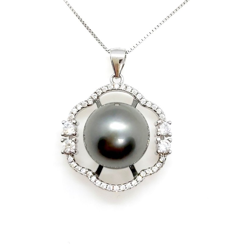 Symmetrical design flower shape seawater Tahitian pearl sterling silver necklace - Necklaces - Pearl 