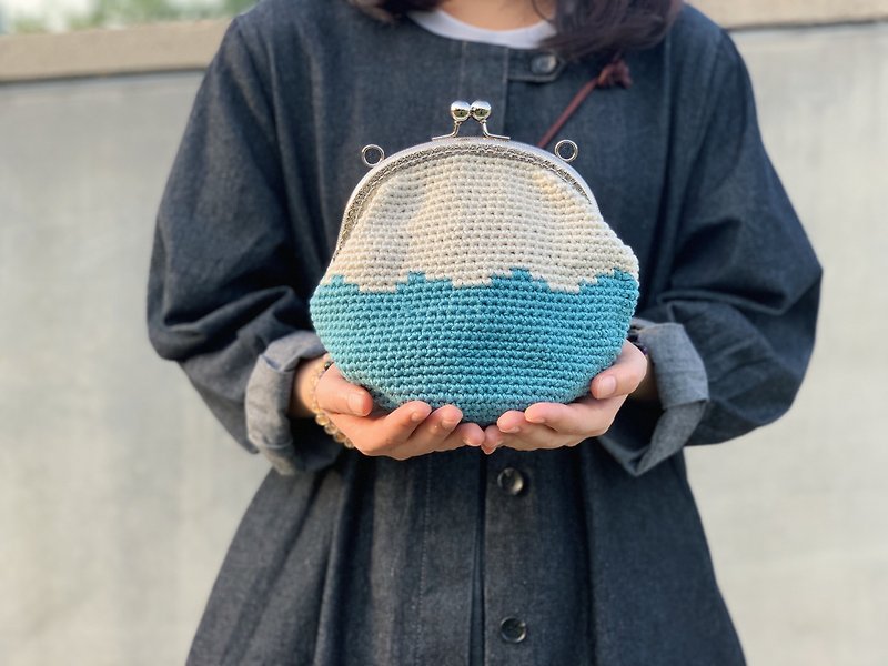 Fuji mountain pass gold oblique bag - Messenger Bags & Sling Bags - Cotton & Hemp Blue