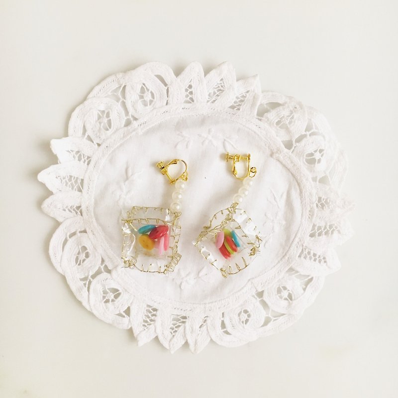 (Christmas gift exchange) · Independent Original Jelly Dice Earrings earrings - ต่างหู - พลาสติก ขาว