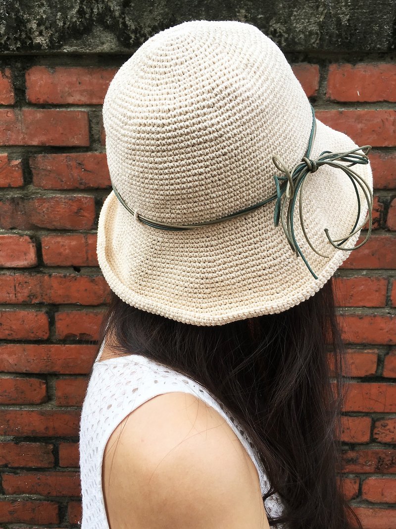 A mother's hand-made hat-hand-made cotton rope crocheted hat / simple strap-fisherman hat / half white / gift / outing / mother's day - หมวก - ผ้าฝ้าย/ผ้าลินิน ขาว