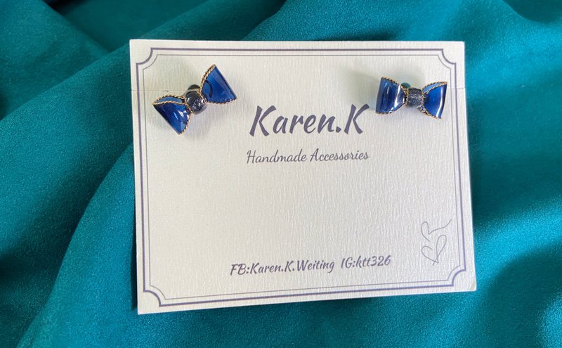 Spot Ribbon Bow Classic Blue Ear Pins Don't Have to Wait for Graduation - Earrings & Clip-ons - Resin Blue