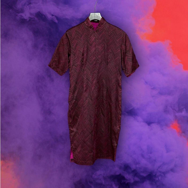 Second-hand black and purple jacquard striped shoulder-open style antique custom-made short-sleeved cheongsam PF1130 - Qipao - Cotton & Hemp Purple