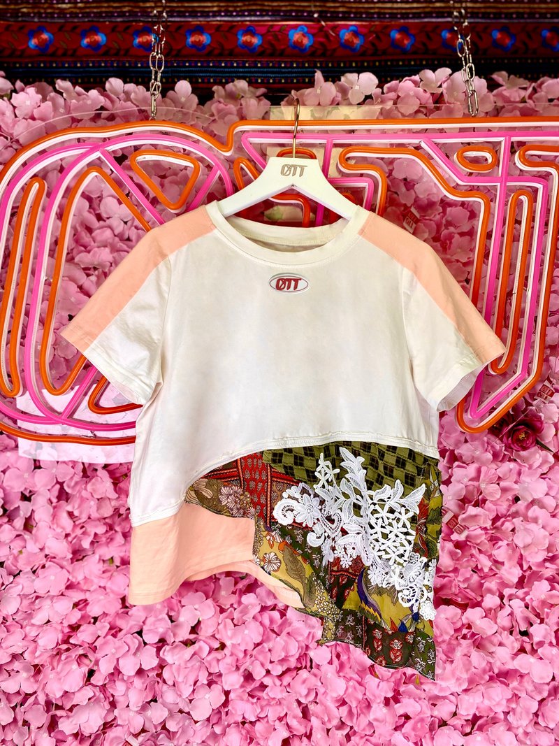 OTT獨一無二•Unique*日系民族白色膚色撞色格仔花卉蕾絲T-shirt* - 女 T 恤 - 其他材質 白色
