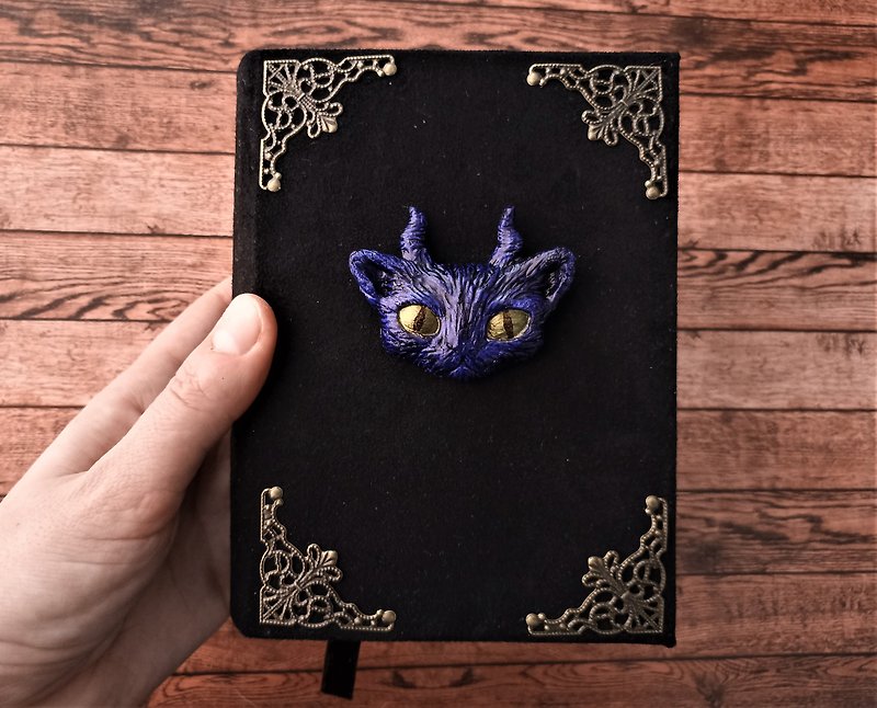 กระดาษ สมุดบันทึก/สมุดปฏิทิน สีดำ - Demonic cat journal Gothic grimoire for sale Witch grimoire for sale