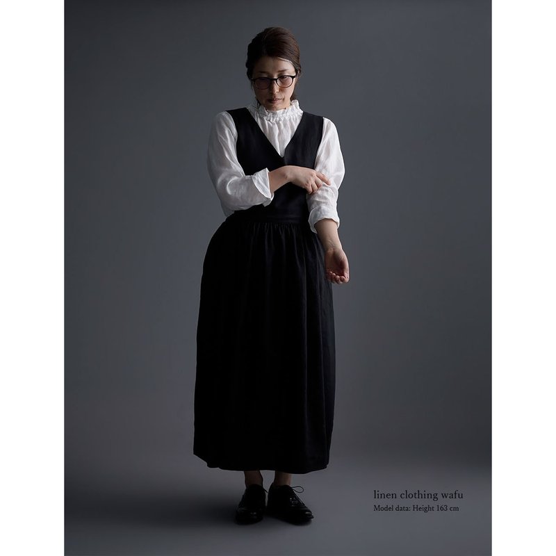 wafu - 女裝吊帶裙 Linen Overall Dress / Black a001b-bck1 - 洋裝/連身裙 - 棉．麻 黑色