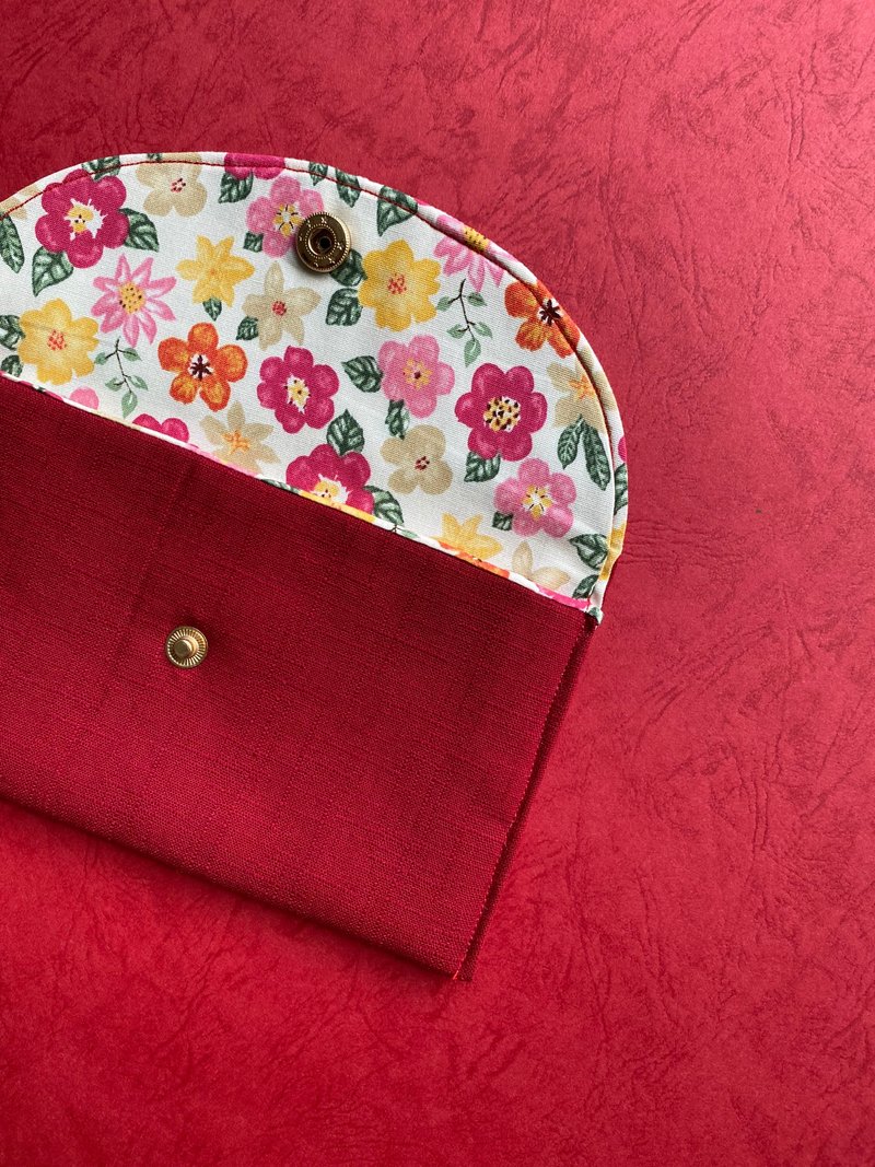 Arbitrarily blooming///cloth red envelope bag. Passbook cover. Banknote storage. Red/pink - Chinese New Year - Cotton & Hemp Red