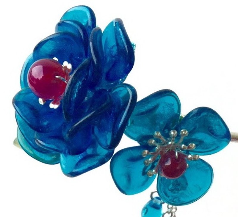 Hand-made ~ meow rose branches Bob (Capri Blue) - เครื่องประดับผม - แก้ว สีน้ำเงิน