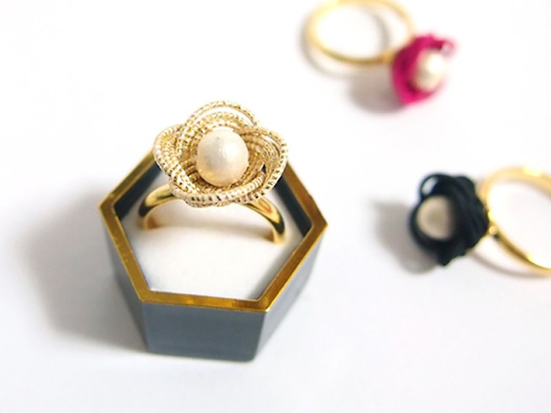 japanese style ring / mizuhiki / japan / accessory / flower - リング - シルク・絹 ゴールド