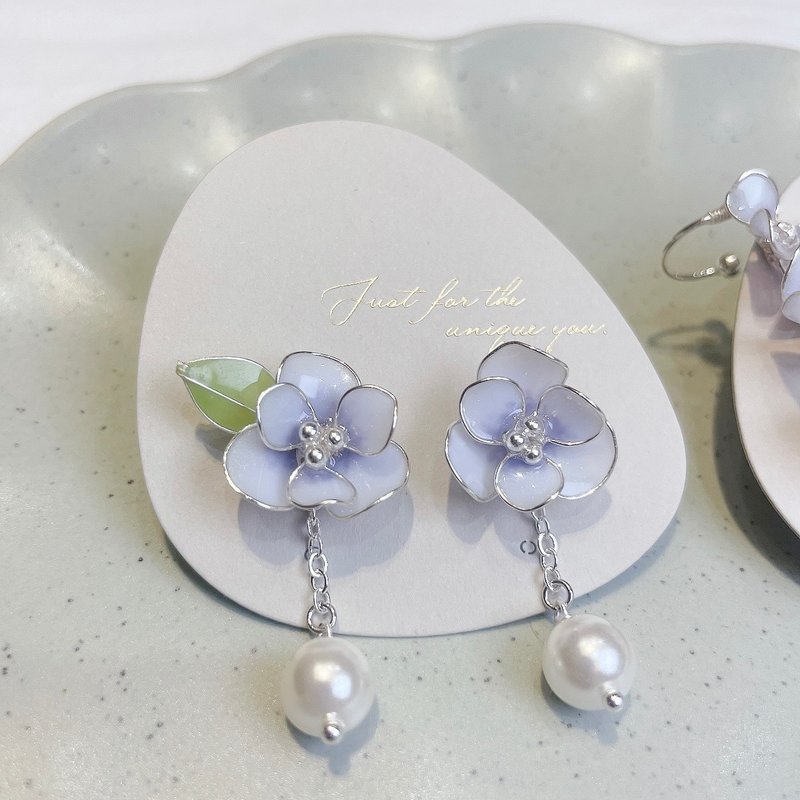 Sky blue flower ear style - Earrings & Clip-ons - Resin Blue