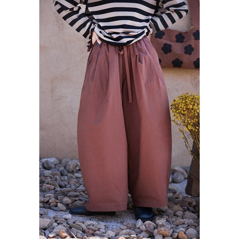三季款榛果紅棕色織棉布寬松闊腿褲 - 女長褲 - 棉．麻 