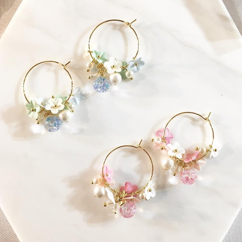 Rosy Garden fabric flowers with glass ball earrings - ต่างหู - แก้ว สีน้ำเงิน