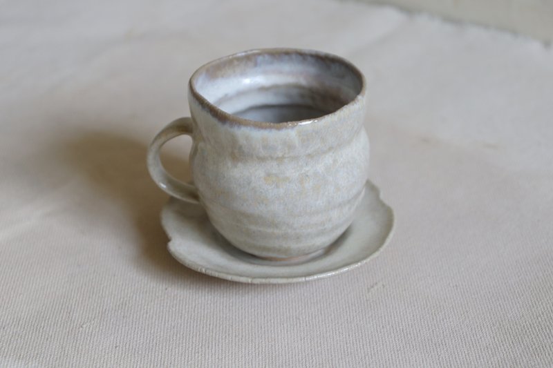 Bit of quicksand - coffee cup and plate set - Mugs - Pottery 