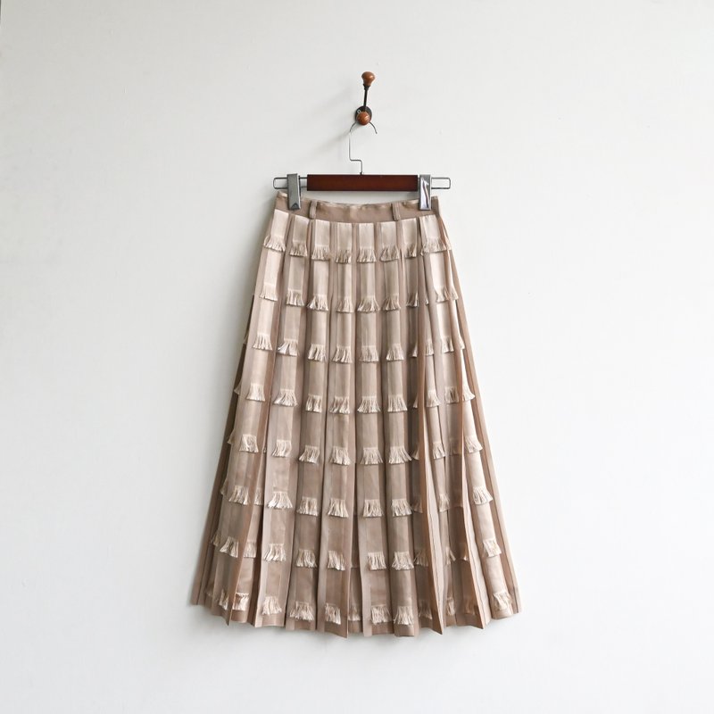 [Egg Plant Vintage] Star Sand River Tassel Satin High Waist Vintage Skirt - Skirts - Other Man-Made Fibers 