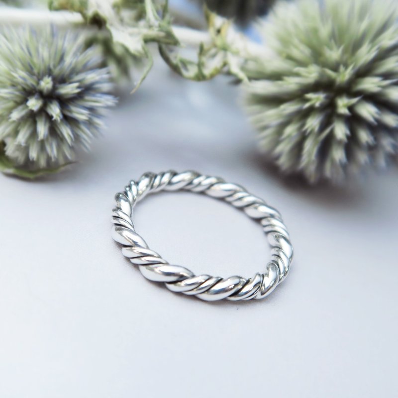 Winter limited edition twisted twist ring-ART64 Taichung Taroko New Era-Metalworking and Silver Jewelry Experience Course - งานโลหะ/เครื่องประดับ - เงินแท้ 