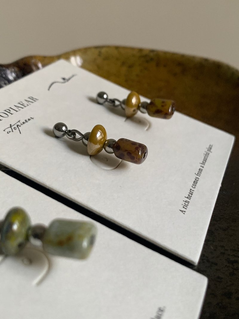 UTOPIAEAR rendering glass earrings Taiwan design - Earrings & Clip-ons - Colored Glass Khaki