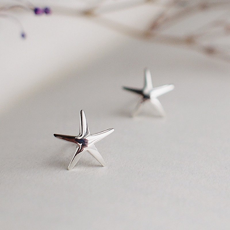 Starfish sterling silver earrings | Simple five-pointed star star unisex and versatile exchange gift carton packaging - ต่างหู - เงินแท้ สีเงิน