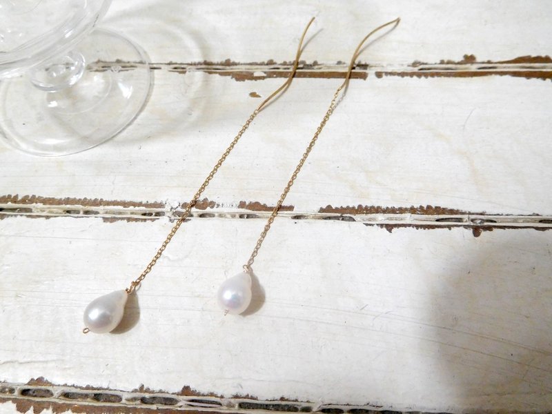 Pure 10k gold spiral line drop pearl earrings - ต่างหู - โลหะ สีทอง