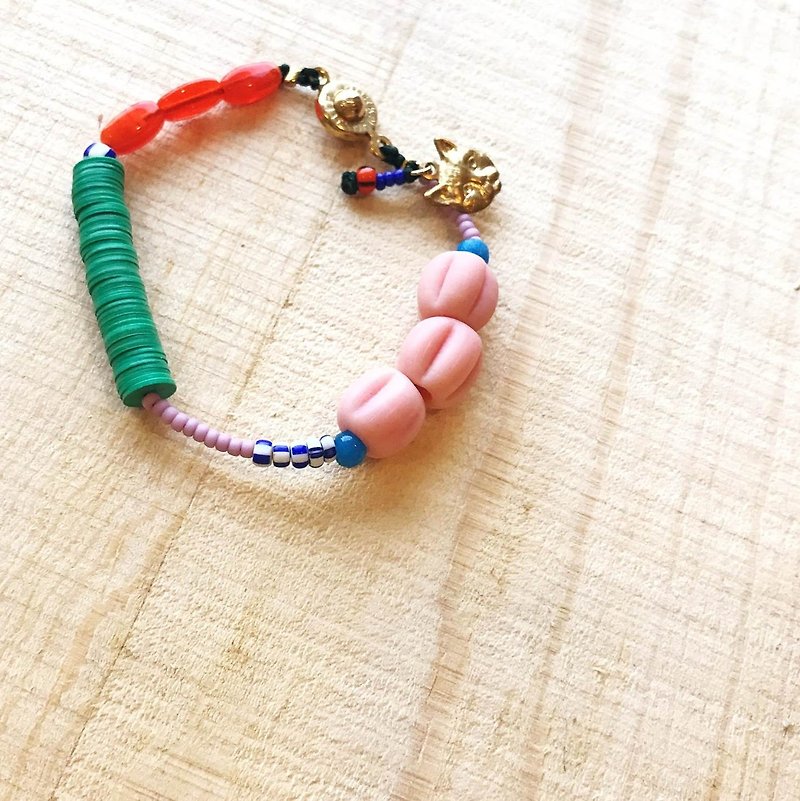 [Cat and Mice • Beads beat Beads] bracelet collection- 004 Dreaming. - สร้อยข้อมือ - อะคริลิค หลากหลายสี