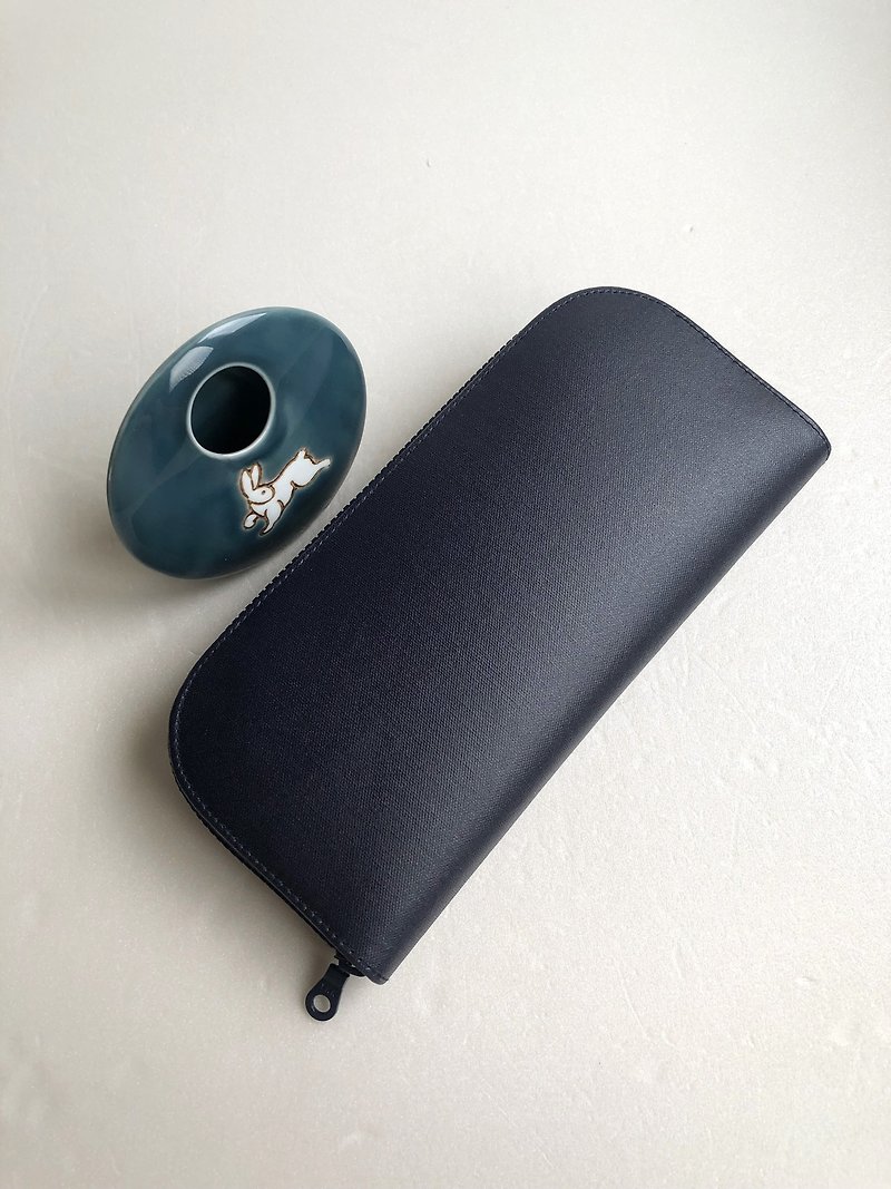 Japanese tarpaulin [plain face thick cyan]-long clip/wallet/coin purse/gift - กระเป๋าสตางค์ - วัสดุกันนำ้ สีน้ำเงิน